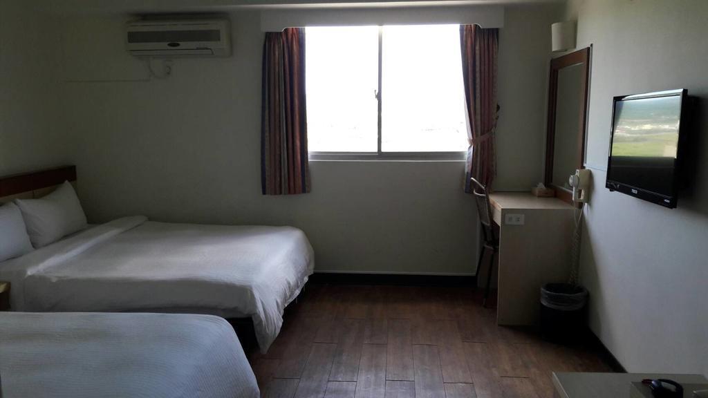 Light Blue Hostel Hengchun Exterior photo