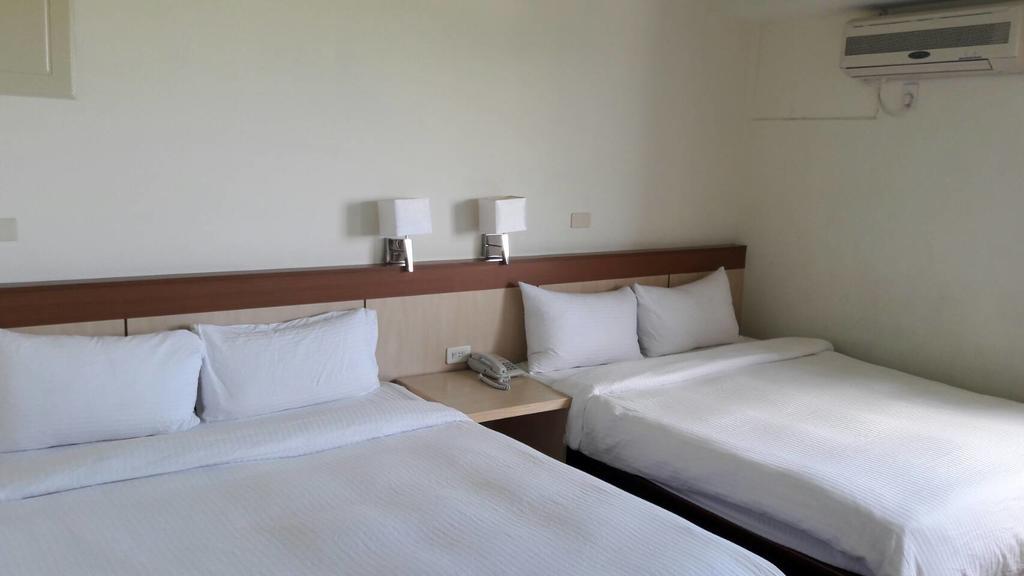 Light Blue Hostel Hengchun Exterior photo