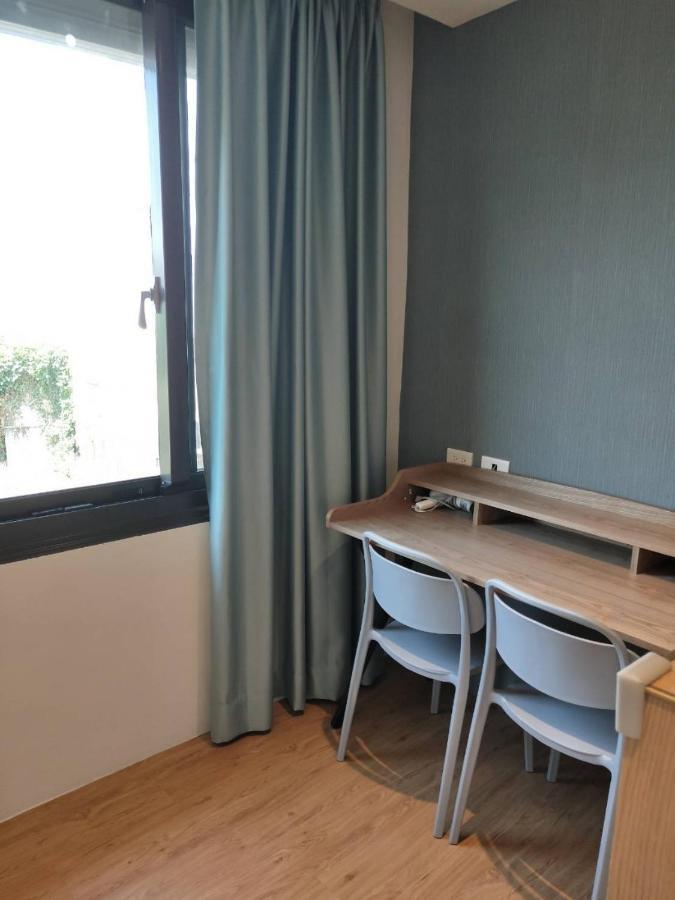 Light Blue Hostel Hengchun Exterior photo